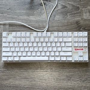 Redragon K552 Mechanical Gaming Keyboard 87 Key